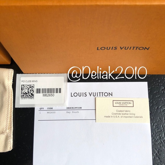 SOLD! NEW Louis Vuitton Monogram Key Pouch Cles 😍 - Picture 8 of 8